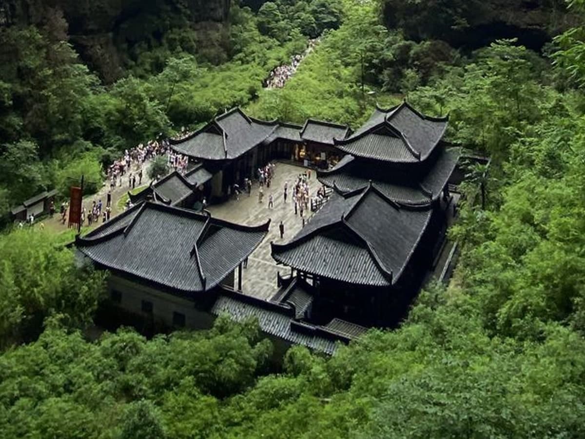 天福官駅(現地)